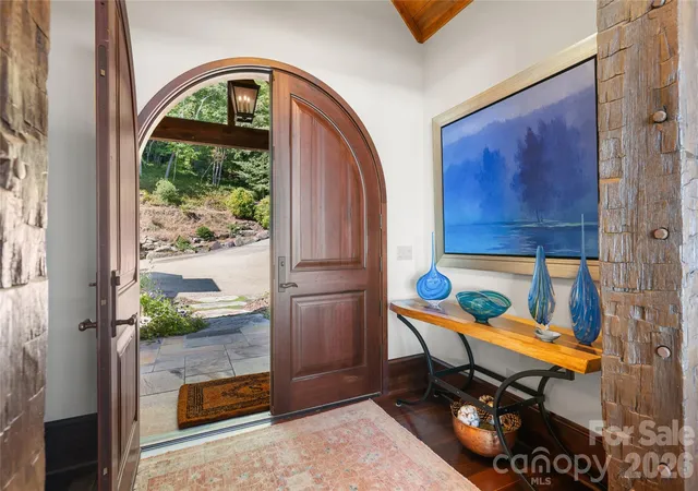 Photo 3 of Single family home for sale at 1914 Toxaway Dr, Lake Toxaway, NC 28747 | MLS# 4427899 | Listing updated on 2026-09-25