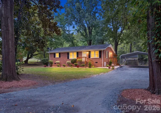 Photo 3 of Single family home for sale at 8903 Richardson King Rd, Waxhaw, NC 28173 | MLS# 4427901 | Listing updated on 2026-09-26