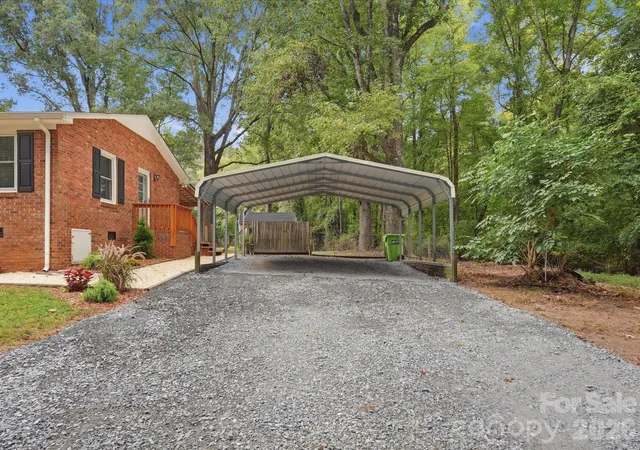 Photo 4 of Single family home for sale at 8903 Richardson King Rd, Waxhaw, NC 28173 | MLS# 4427901 | Listing updated on 2026-09-26