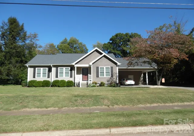 Single family home for sale at 216 W 7th Street, Newton, NC 28658 | MLS# 4427905