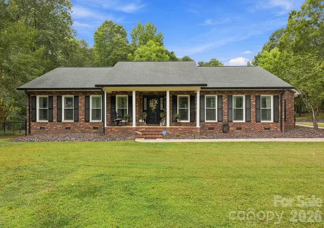Photo 3 of Single family home for sale at 1734 Bellamy Cir, Albemarle, NC 28001 | MLS# 4427915 | Listing updated on 2026-09-24