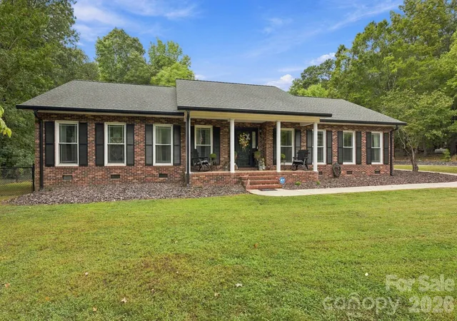 Photo 3 of Single family home for sale at 1734 Bellamy Cir, Albemarle, NC 28001 | MLS# 4427915 | Listing updated on 2026-09-24