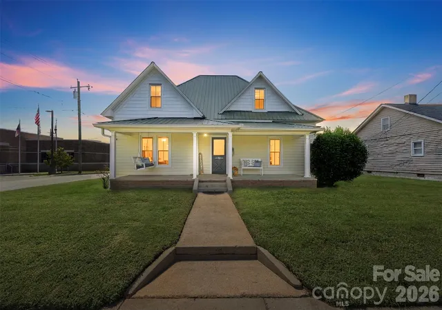 Single family home for sale at 322 E Main St, Maiden, NC 28650 | MLS# 4427918