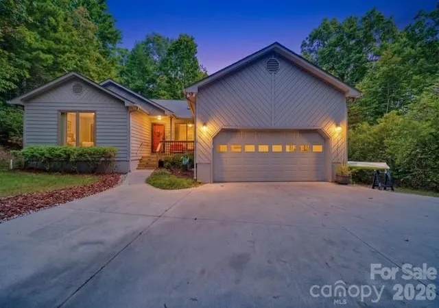 Photo 1 of Single family home for sale at 553 Soquili Dr, Brevard, NC 28712 | MLS# 4427919 | Listing updated on 2026-09-29