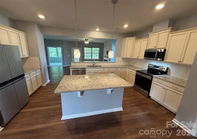Photo 2 of Single family home for sale at 2019 Trindle Vine Ln, Waxhaw, NC 28173 | MLS# 4427920 | Listing updated on 2026-09-24