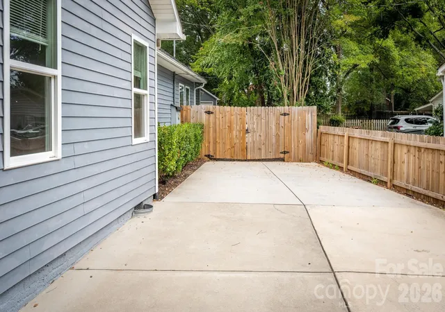 Photo 3 of Single family home for sale at 519 Union St S, Concord, NC 28025 | MLS# 4427922 | Listing updated on 2026-09-26