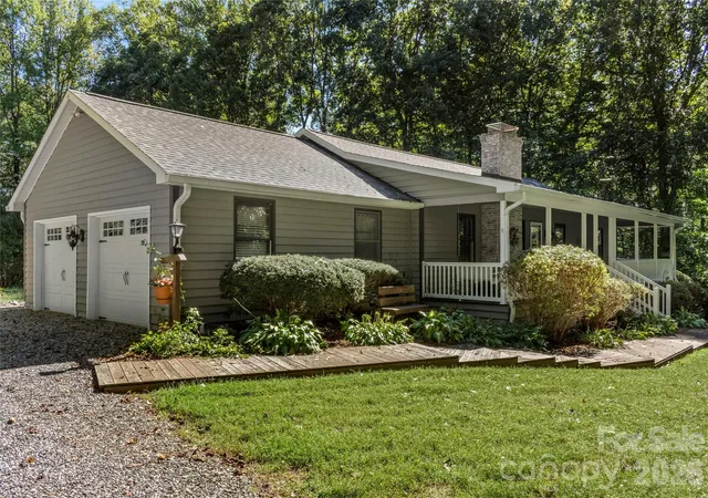 Photo 3 of Single family home for sale at 6875 Vance Rd, Kernersville, NC 27284 | MLS# 4427928 | Listing updated on 2026-10-01