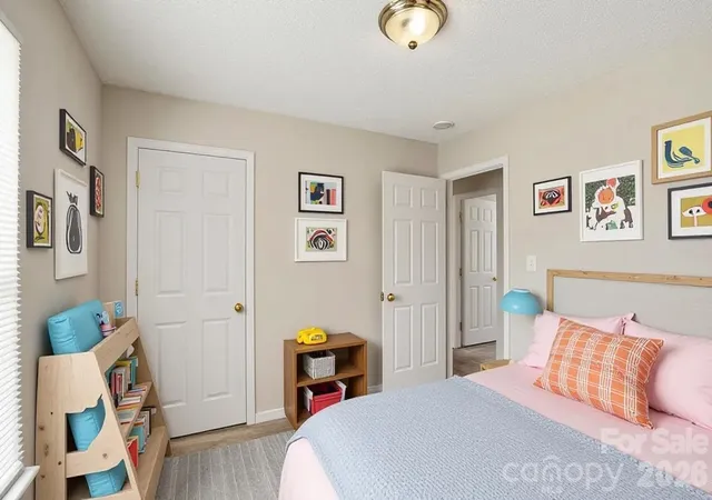 Photo 4 of Single family home for sale at 802 Almora Dr, Charlotte, NC 28216 | MLS# 4427934 | Listing updated on 2026-09-26