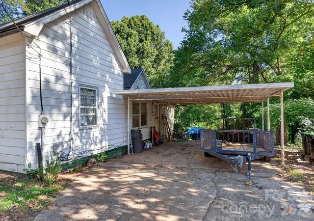 Photo 3 of Single family home for sale at 117 Mitchell St, Salisbury, NC 28144 | MLS# 4427966 | Listing updated on 2026-10-05