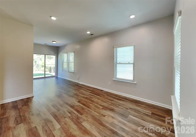 Photo 3 of Single family home for sale at 471 Hager Lake Rd, Mooresville, NC 28115 | MLS# 4427967 | Listing updated on 2026-09-24