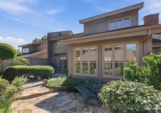 Photo 1 of Sale Pending at 4921 Torrey Pines Ct, Charlotte, NC 28226 | MLS# 4427987 | Listing updated on 2026-10-04
