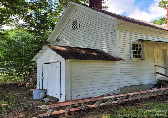 Photo 4 of Single family home for sale at 1180 Old US 80 Hwy, Gold Hill, NC 28071 | MLS# 4428014 | Listing updated on 2026-09-24