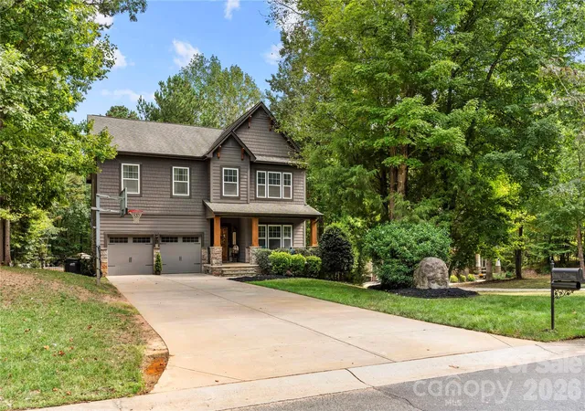 Photo 2 of Single family home for sale at 1324 Huntcliff Dr, Waxhaw, NC 28173 | MLS# 4428016 | Listing updated on 2026-10-07