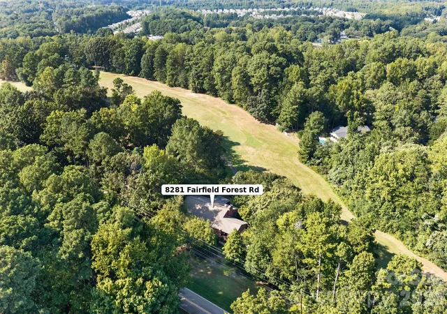Photo 3 of Single family home for sale at 8281 Fairfield Forest Rd, Denver, NC 28037 | MLS# 4428018 | Listing updated on 2026-10-01