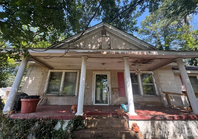 Single family home for sale at 408 E Davidson Ave, Gastonia, NC 28054 | MLS# 4428025