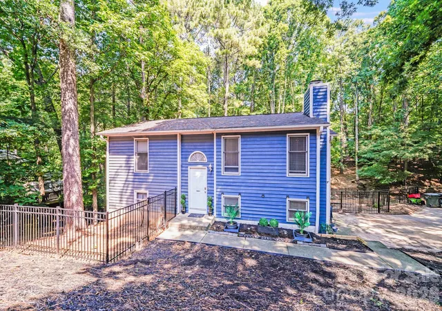 Photo 1 of Single family home for sale at 2116 Bon Villa Way, Fort Mill, SC 29708 | MLS# 4428026 | Listing updated on 2026-09-25