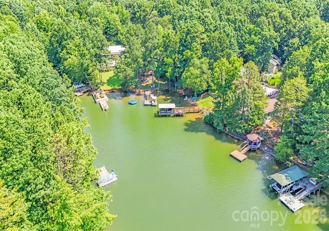 Photo 2 of Single family home for sale at 2116 Bon Villa Way, Fort Mill, SC 29708 | MLS# 4428026 | Listing updated on 2026-09-25