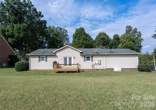 Photo 4 of Single family home for sale at 1440 Barbara Dr, Cherryville, NC 28021 | MLS# 4428030 | Listing updated on 2026-10-28