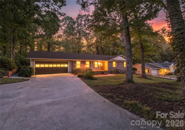Photo 1 of Single family home for sale at 2604 Shearer Dr, Statesville, NC 28625 | MLS# 4428031 | Listing updated on 2026-10-06