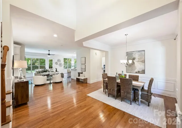 Photo 4 of Sale Pending at 7325 Edenbridge Ln, Charlotte, NC 28226 | MLS# 4428053 | Listing updated on 2026-10-07