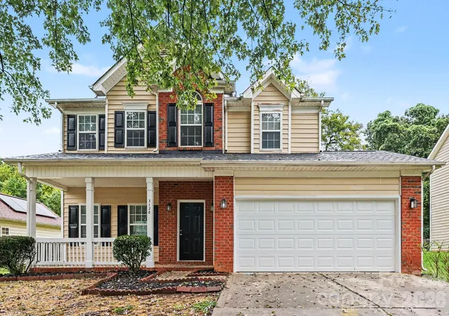 Photo 2 of Single family home for sale at 3128 Passour Ridge Ln, Charlotte, NC 28269 | MLS# 4428059 | Listing updated on 2026-09-25