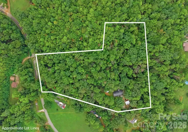 Photo 2 of Single family home for sale at 3048 Pine Cvs Rd, Old Fort, NC 28762 | MLS# 4428066 | Listing updated on 2026-10-04