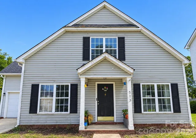 Photo 1 of Single family home for sale at 3513 Joel Turner Dr, Charlotte, NC 28216 | MLS# 4428071 | Listing updated on 2026-10-05