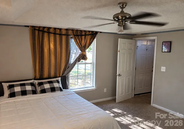 Photo 2 of Single family home for sale at 3513 Joel Turner Dr, Charlotte, NC 28216 | MLS# 4428071 | Listing updated on 2026-10-05