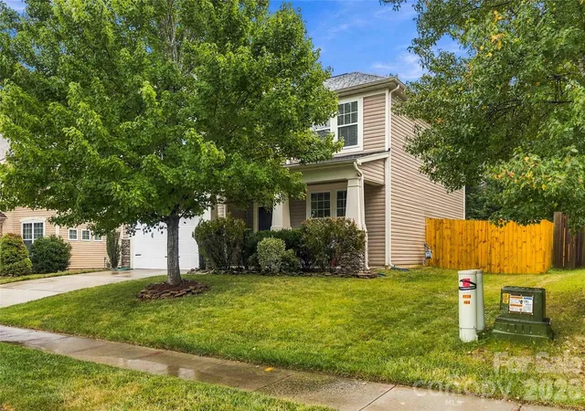 Photo 1 of Single family home for sale at 4214 Lawrence Daniel Dr, Matthews, NC 28104 | MLS# 4428072 | Listing updated on 2026-09-24