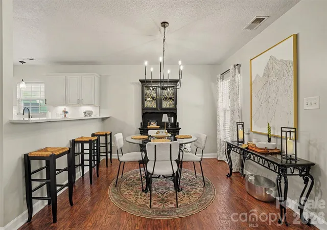 Photo 3 of Single family home for sale at 7539 Lady Liberty Ln, Charlotte, NC 28217 | MLS# 4428073 | Listing updated on 2026-10-03