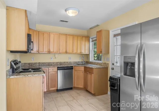 Photo 4 of Single family home for sale at 221 Old US 70 Hwy E, Black Mountain, NC 28711 | MLS# 4428079 | Listing updated on 2026-10-04