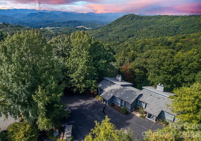 Photo 2 of Condo for sale at 210 Tinequa Dr, Brevard, NC 28712 | MLS# 4428086 | Listing updated on 2026-09-25