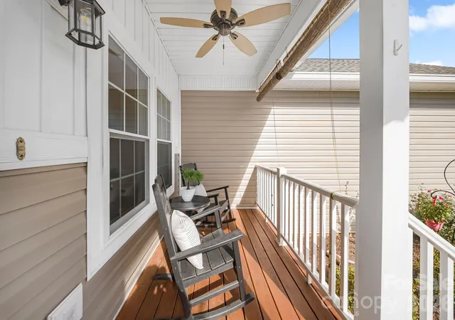 Photo 3 of Single family home for sale at 457 Riverwind Dr, Hendersonville, NC 28739 | MLS# 4428088 | Listing updated on 2026-09-28