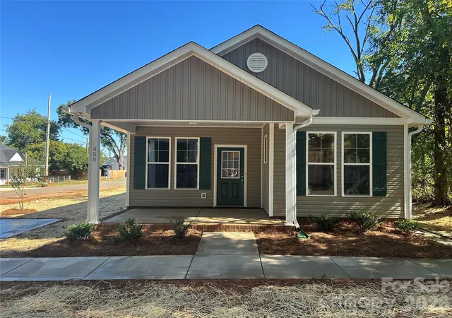 Single family home for sale at 450 Hall St, Rock Hill, SC 29730 | MLS# 4428099