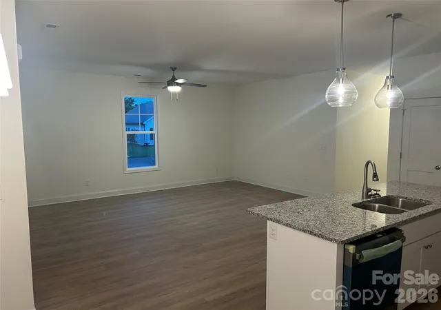 Photo 4 of Single family home for sale at 450 Hall St, Rock Hill, SC 29730 | MLS# 4428099 | Listing updated on 2026-09-28