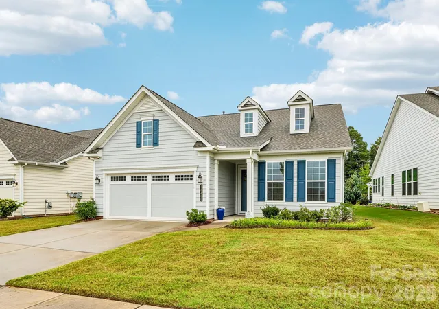 Photo 3 of Single family home for sale at 10400 Superb Ln, Charlotte, NC 28215 | MLS# 4428108 | Listing updated on 2026-10-06
