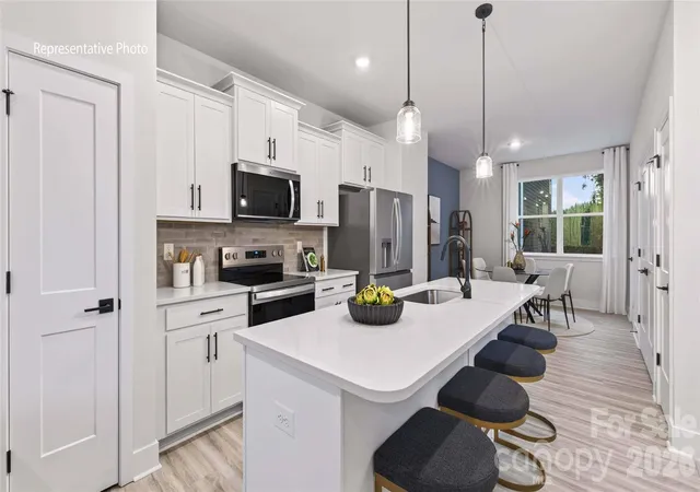 Townhouse for sale at 505 Annagh Dr, Charlotte, NC 28217 | MLS# 4428112