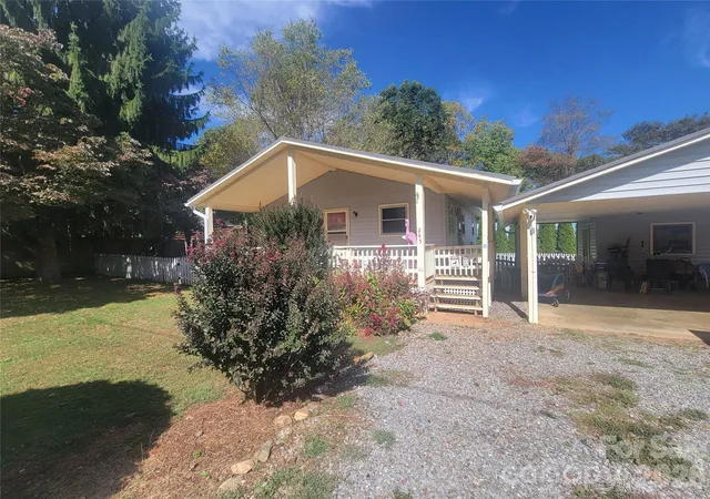 Single family home for sale at 265 Midland Dr, Waynesville, NC 28785 | MLS# 4428113