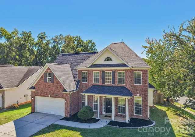Photo 1 of Single family home for sale at 8645 Ridgeline Ln, Charlotte, NC 28269 | MLS# 4428118 | Listing updated on 2026-10-24
