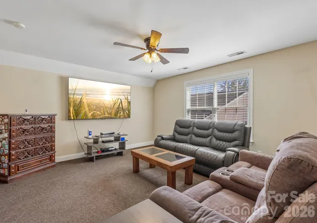 Photo 4 of Single family home for sale at 8645 Ridgeline Ln, Charlotte, NC 28269 | MLS# 4428118 | Listing updated on 2026-10-24