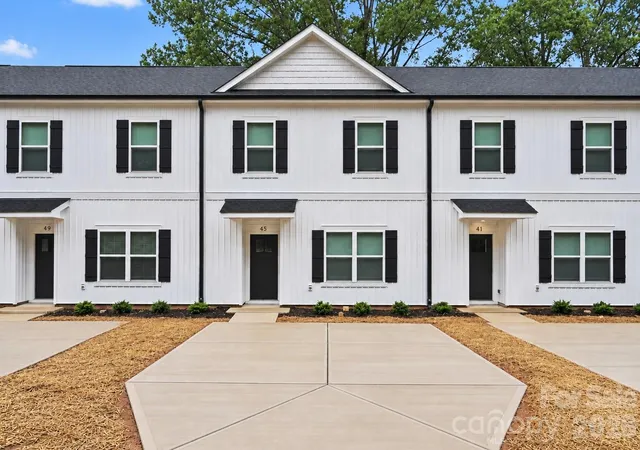 Townhouse for sale at 45 E 13th Street, Newton, NC 28658 | MLS# 4428128 | Listing updated on 2026-09-25