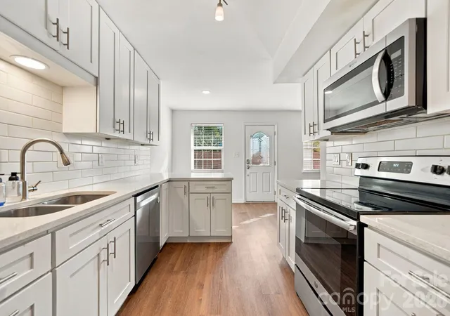 Condo for sale at 11023 Hunter Trl Ln, Charlotte, NC 28226 | MLS# 4428129