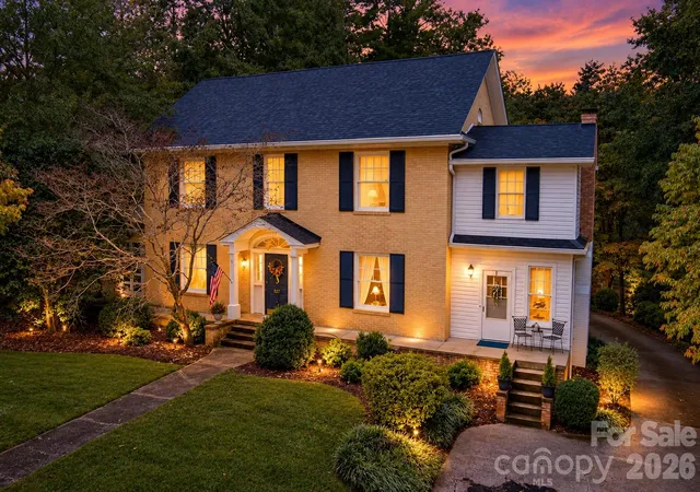 Photo 2 of Single family home for sale at 527 N Main St, Rutherfordton, NC 28139 | MLS# 4428133 | Listing updated on 2026-10-05