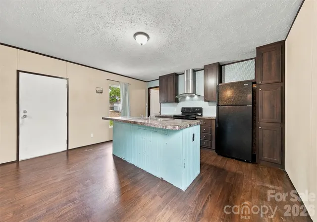 Photo 3 of Single family home for sale at 5146 Somers Rd, Hamptonville, NC 27020 | MLS# 4428135 | Listing updated on 2026-10-07