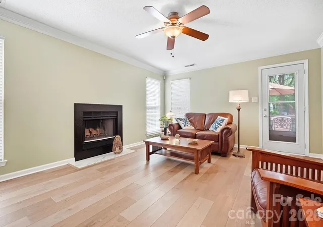 Photo 2 of Single family home for sale at 1629 Sugar Holw Dr, Charlotte, NC 28214 | MLS# 4428143 | Listing updated on 2026-10-01
