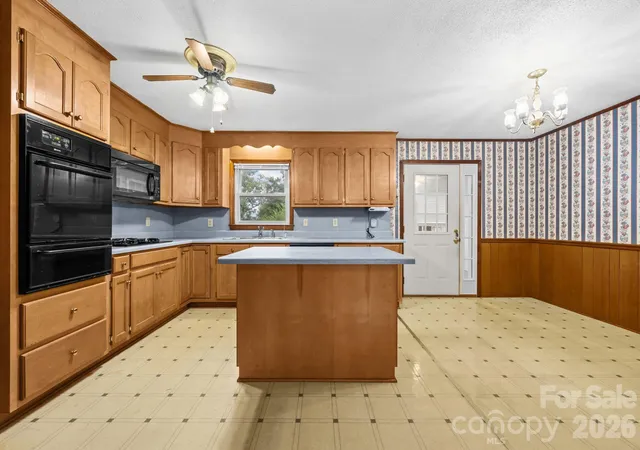 Photo 3 of Single family home for sale at 117 Tremont Ter, Bessemer City, NC 28016 | MLS# 4428146 | Listing updated on 2026-10-05