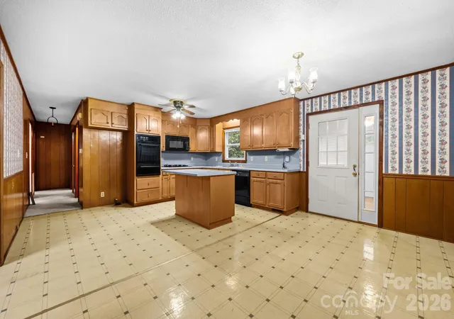 Photo 3 of Single family home for sale at 117 Tremont Ter, Bessemer City, NC 28016 | MLS# 4428146 | Listing updated on 2026-10-05