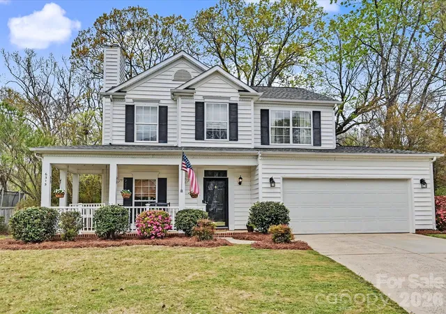 Photo 1 of Single family home for sale at 6315 Revlock Ct, Charlotte, NC 28226 | MLS# 4428153 | Listing updated on 2026-09-25