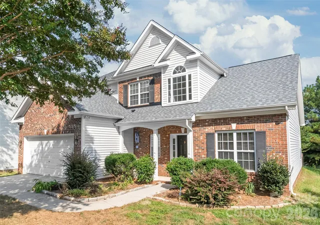Photo 1 of Single family home for sale at 2008 Trace Crk Dr, Waxhaw, NC 28173 | MLS# 4428166 | Listing updated on 2026-10-03