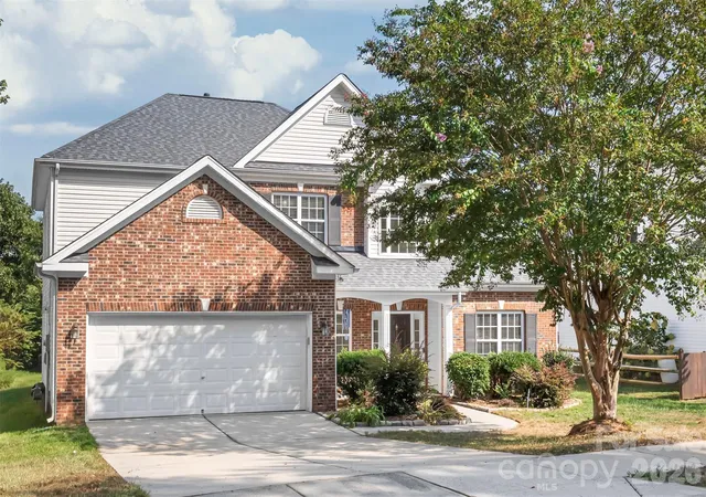 Photo 2 of Single family home for sale at 2008 Trace Crk Dr, Waxhaw, NC 28173 | MLS# 4428166 | Listing updated on 2026-10-03